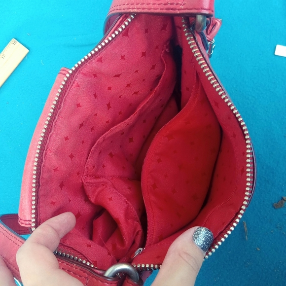 Fossil Red/Orange Leather Shoulder Bag Key Charm, Flawed - Picture 13 of 13